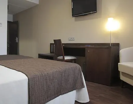 Complejo 24h Hotel 3*