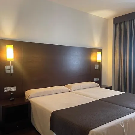 Hotel Complejo 24h