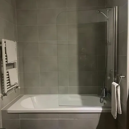 Hotel Complejo 24h