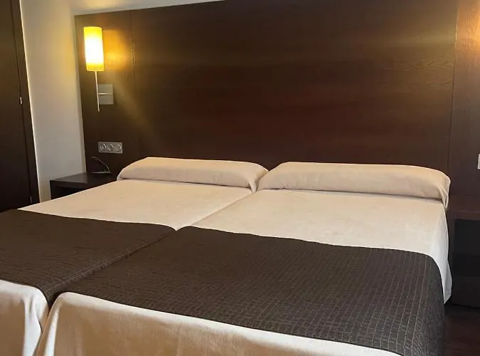 Hotel Complejo 24h 3*