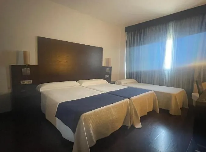 Complejo 24h 3* Monesterio