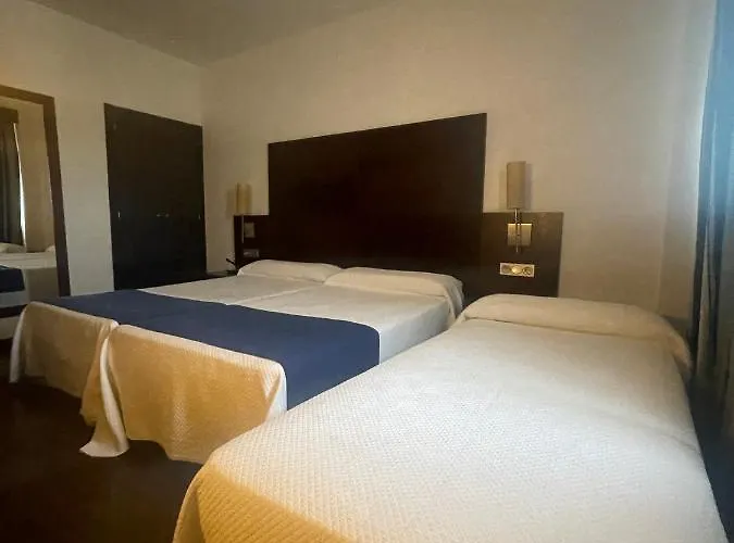 Hotel Complejo 24h 3*