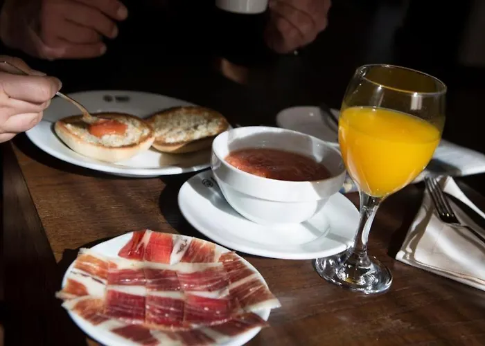 Hotel Complejo 24h 3*