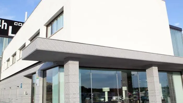 Hotel Complejo 24h 3*